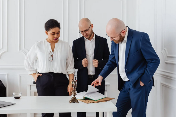 How Class Action Lawsuit Benefits Consumers and Investors
