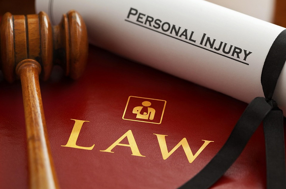 Why Hiring a Las Vegas Injury Attorney Early Can Strengthen Your Case